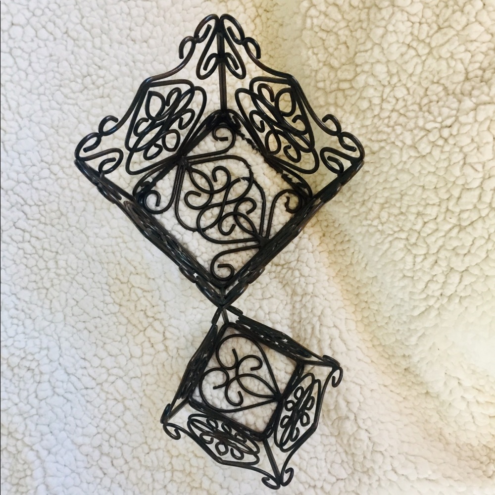 SLAH Rosedale Planters Wrought Iron Set of 2 - Picture 6 of 7